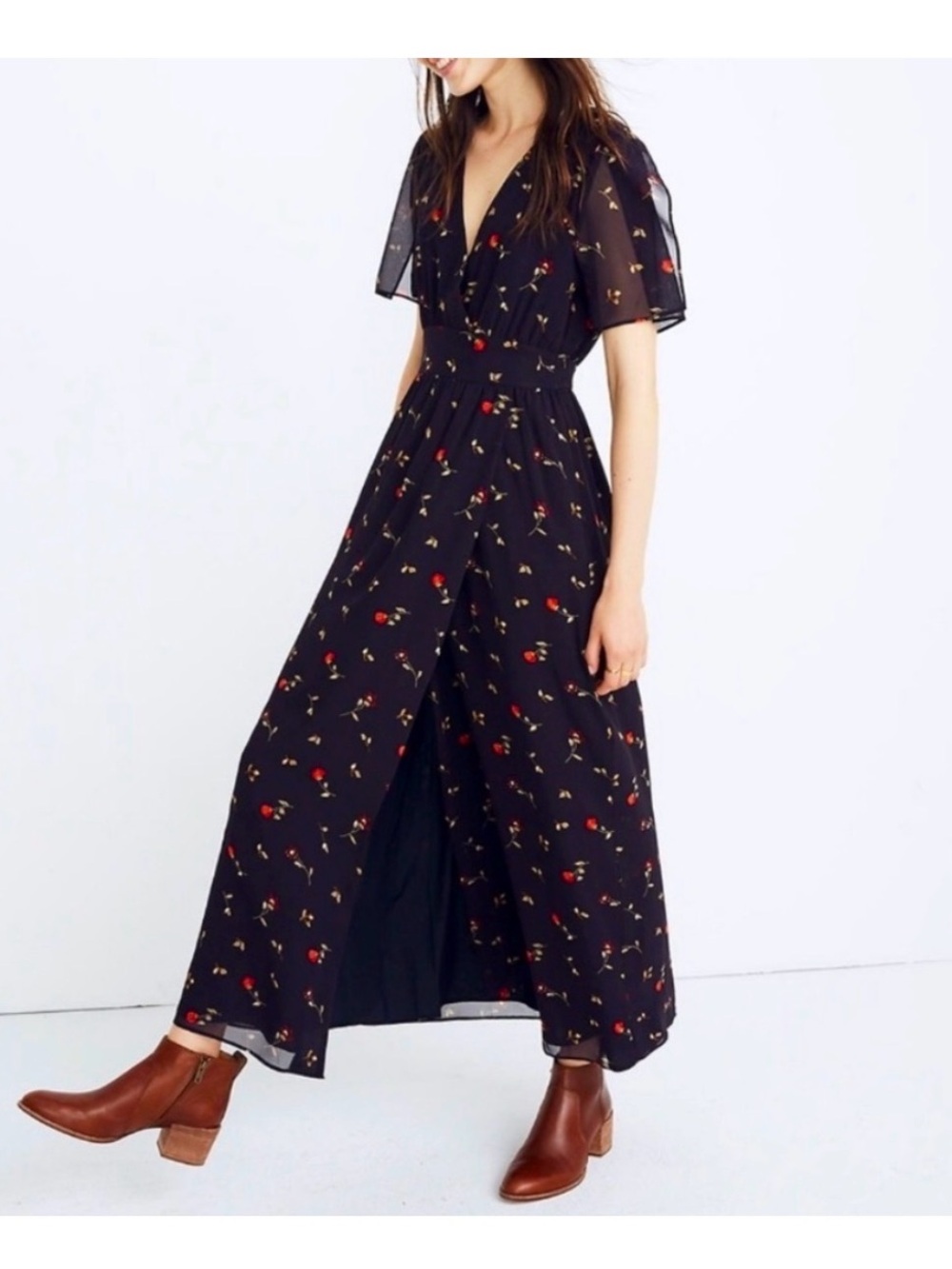 Tulip-Sleeve Maxi Dress in Sweet Blossoms
